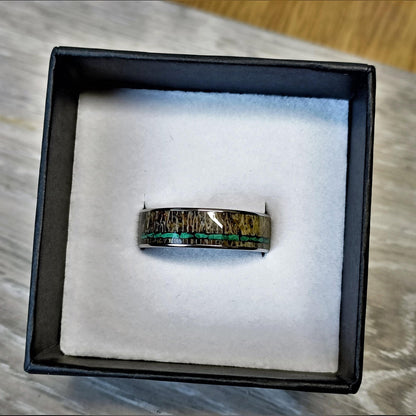 Stag Heart – Titanium, Antler & Malachite Wedding Ring
